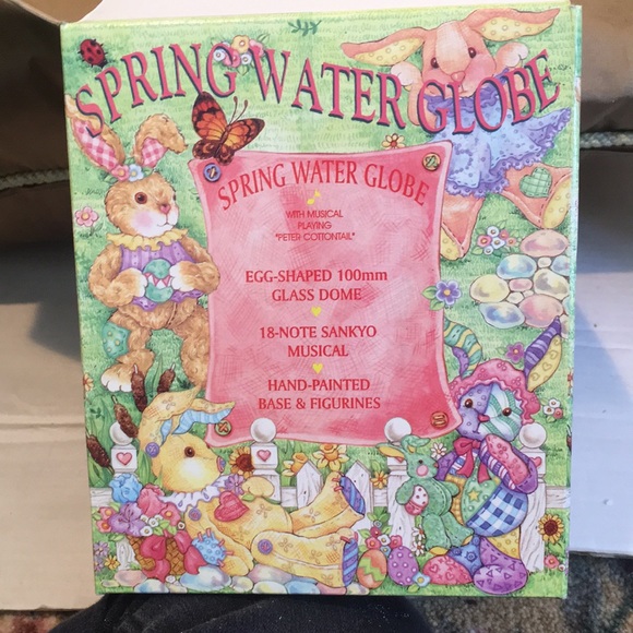 NWOT Easter/spring water globe and music box - Picture 8 of 8